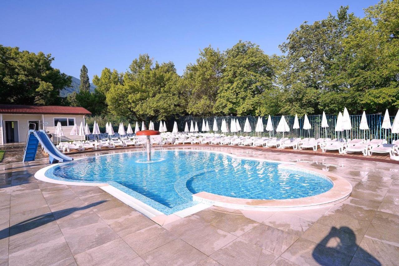 7 Lakes Camping Sapareva Banya Exterior photo