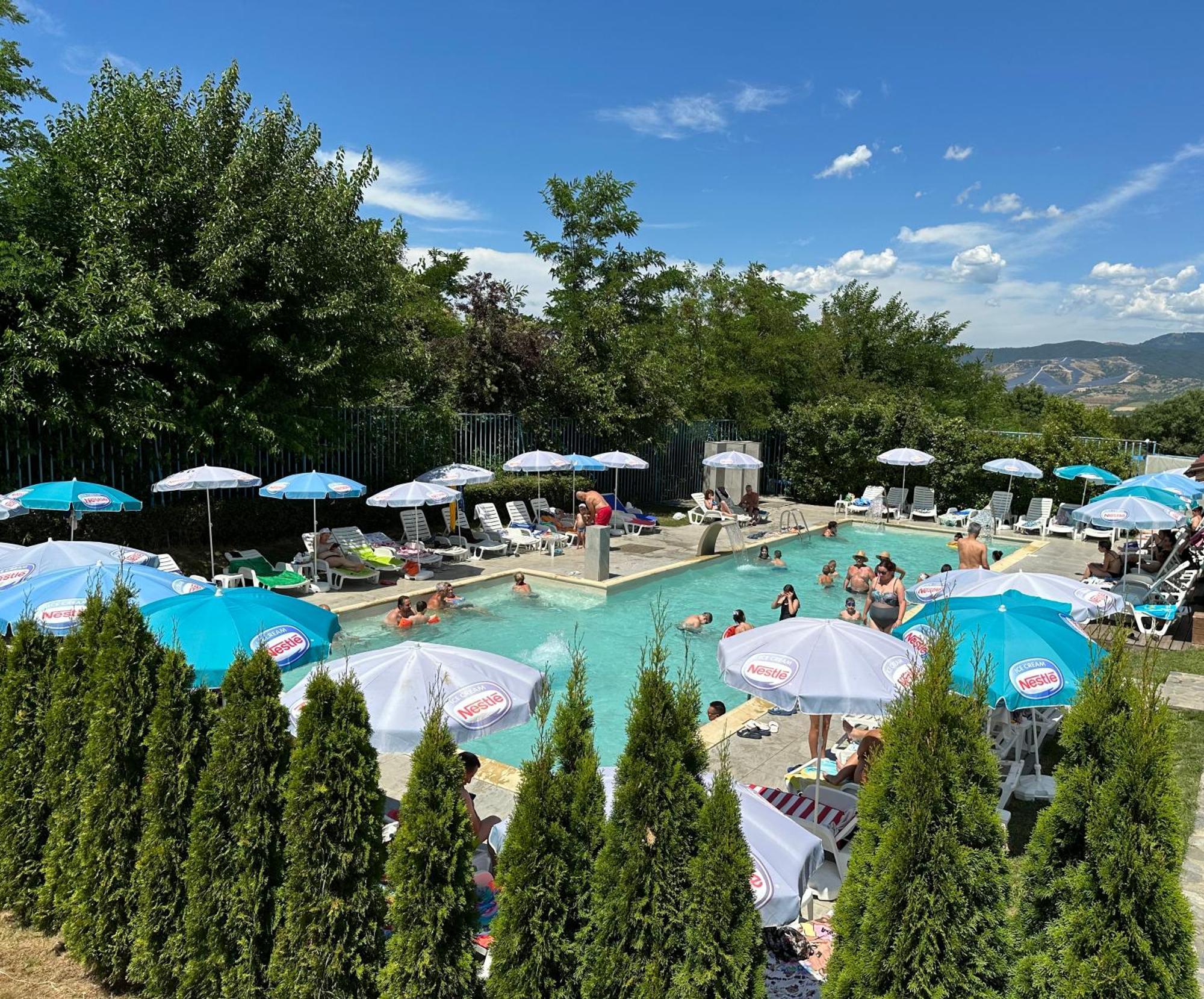 7 Lakes Camping Sapareva Banya Exterior photo